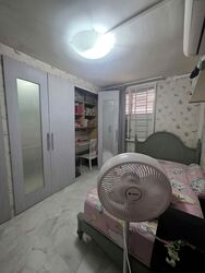 Blk 4 Holland Close (Queenstown), HDB 3 Rooms #559531561